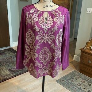 Sundance 100% Silk Overlay Wine/Metallic Gold Top PM